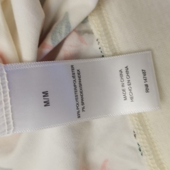 Draper James lounge top. NWT - Picture 10 of 11